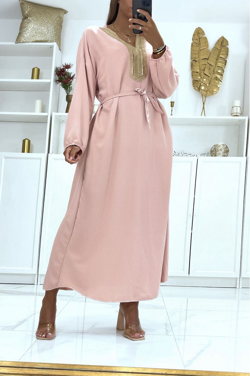 Robe longue broderie dorée
